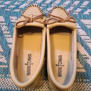 NEW Minnetonka Deerskin Moccasins Kilty